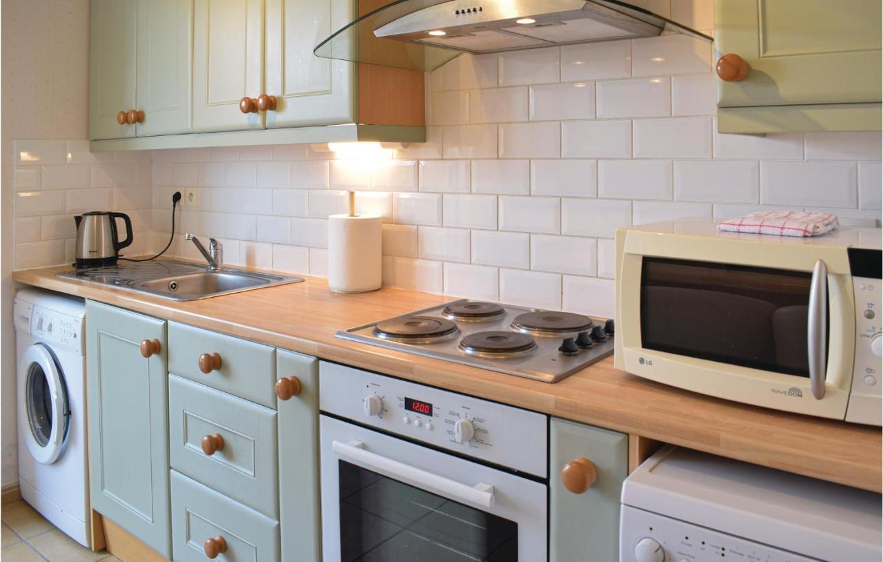 4 Bedroom Cozy Home In Port-En-Bessin-Huppain Eksteriør bilde
