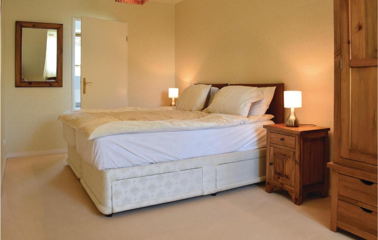 4 Bedroom Cozy Home In Port-En-Bessin-Huppain Eksteriør bilde