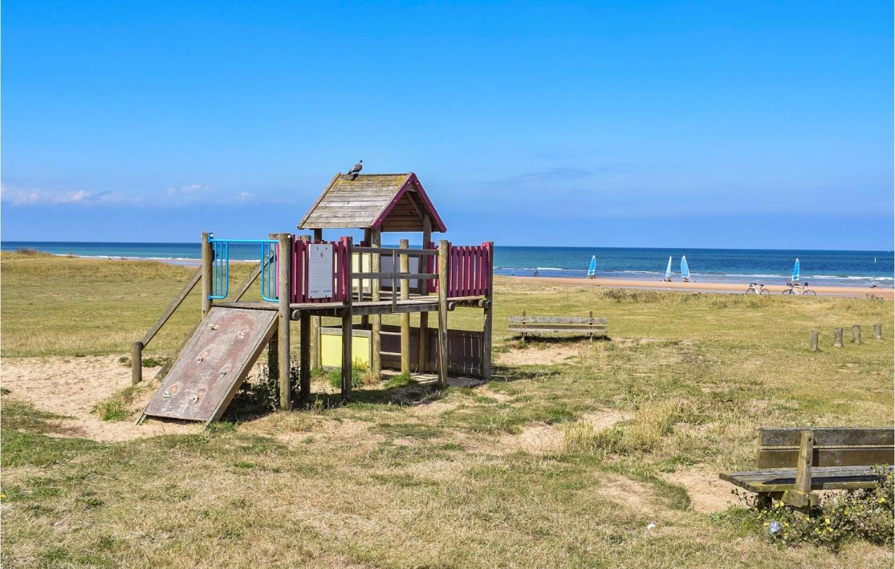 4 Bedroom Cozy Home In Port-En-Bessin-Huppain Eksteriør bilde
